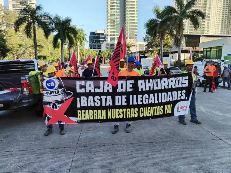 Panama: Banki zablokowały rachunki strajkującej organizacji. Powody “poufne”